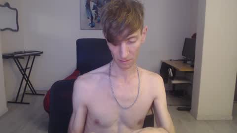 Snapshot of feuerfree chatting on February 27, 2025, 5:45 am FeuerHeat online show from February 27, 2025, 5:45 am