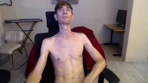 Snapshot of feuerfree chatting on March 7, 2025, 3:51 am FeuerHeat online show from March 7, 2025, 3:51 am