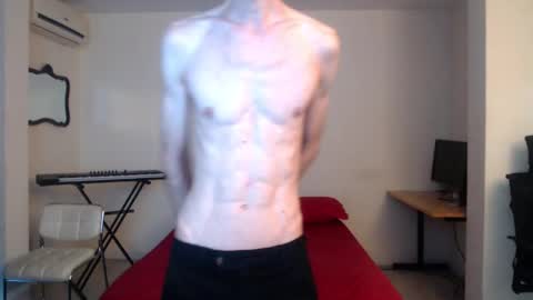 Snapshot of feuerfree chatting on March 9, 2025, 9:46 pm FeuerHeat online show from March 9, 2025, 9:46 pm