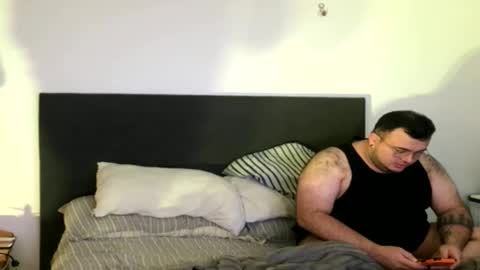 fevyforeverbear online show from November 25, 2025, 9:37 pm