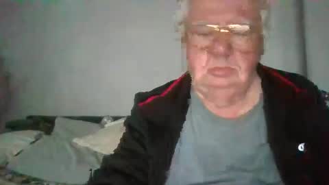 Snapshot of fewxtrapounds985 chatting on September 27, 2025, 4:01 pm fewxtrapounds985 online show from September 27, 2025, 4:01 pm