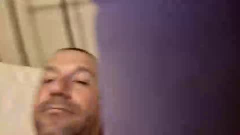 Snapshot of ffg93822 chatting on December 22, 2025, 5:04 am ffg93822 online show from December 22, 2025, 5:04 am