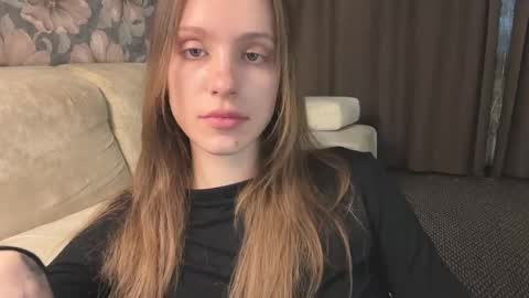 Lisa online show from May 3, 2026, 1:39 pm