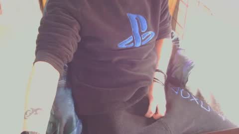 Snapshot of ffys2025 chatting on January 12, 2025, 12:01 pm ffys2025 online show from January 12, 2025, 12:01 pm