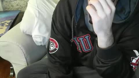 Snapshot of fidelio89 chatting on November 16, 2025, 10:04 pm Fid online show from November 16, 2025, 10:04 pm