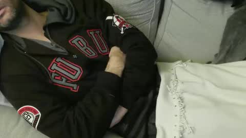 Snapshot of fidelio89 chatting on November 20, 2025, 9:47 pm Fid online show from November 20, 2025, 9:47 pm