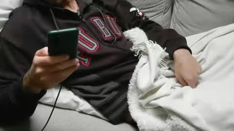 Snapshot of fidelio89 chatting on November 22, 2025, 9:52 am Fid online show from November 22, 2025, 9:52 am