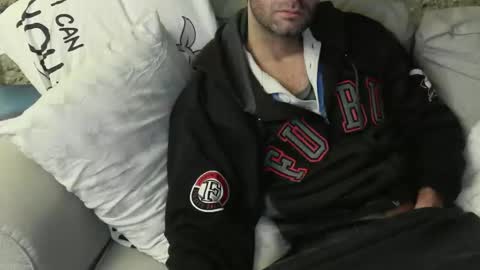 Snapshot of fidelio89 chatting on December 5, 2025, 5:53 pm Fid online show from December 5, 2025, 5:53 pm