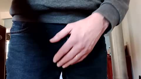 fifi010203 online show from January 12, 2025, 9:40 am