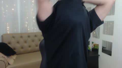 Snapshot of filipdaviex chatting on December 12, 2024, 2:11 pm Filip David online show from December 12, 2024, 2:11 pm