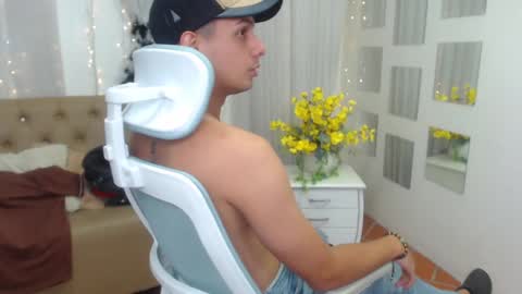 Snapshot of filipdaviex chatting on January 17, 2025, 6:44 pm Filip David online show from January 17, 2025, 6:44 pm