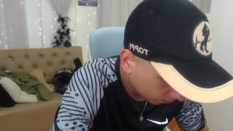 Snapshot of filipdaviex chatting on January 22, 2025, 6:41 pm Filip David online show from January 22, 2025, 6:41 pm