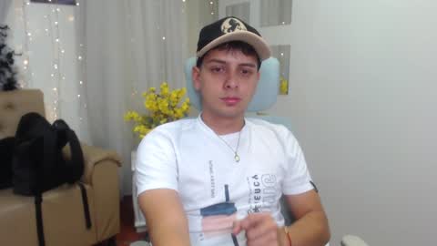 Snapshot of filipdaviex chatting on January 26, 2025, 6:37 pm Filip David online show from January 26, 2025, 6:37 pm