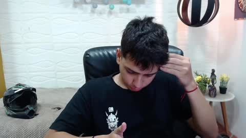 Snapshot of filipdaviex chatting on January 29, 2025, 12:35 pm Filip David online show from January 29, 2025, 12:35 pm