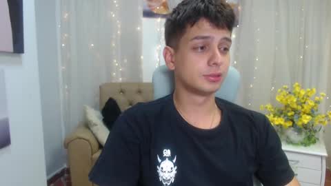 Snapshot of filipdaviex chatting on February 13, 2025, 12:21 pm Filip David online show from February 13, 2025, 12:21 pm