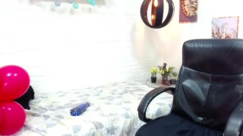 Snapshot of filipdaviex chatting on February 16, 2025, 3:27 pm Filip David online show from February 16, 2025, 3:27 pm