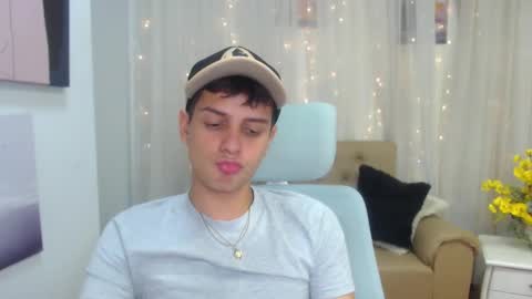 Snapshot of filipdaviex chatting on February 22, 2025, 3:36 pm Filip David online show from February 22, 2025, 3:36 pm