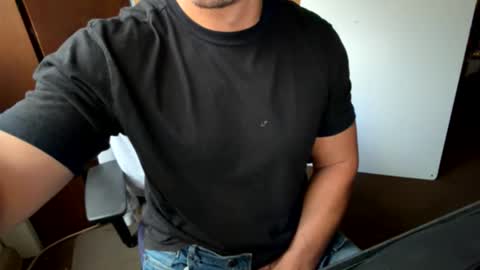 fin4lfinish online show from December 5, 2025, 4:58 pm