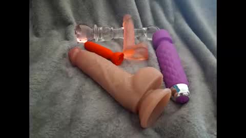 Snapshot of findingmetofindyou chatting on October 4, 2025, 4:54 am Tiffany Tay online show from October 4, 2025, 4:54 am