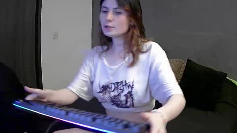 Alice and Max online show from October 23, 2025, 2:44 am