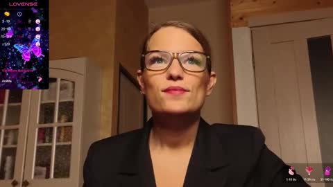 Lady online show from October 29, 2025, 4:04 am