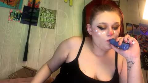 Snapshot of findommefoxi chatting on December 20, 2024, 5:47 am findommefoxi online show from December 20, 2024, 5:47 am