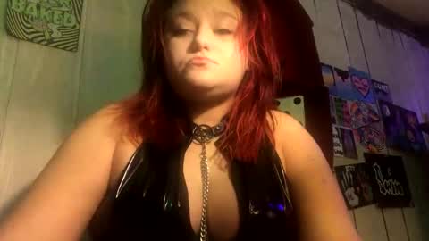 Snapshot of findommefoxi chatting on December 28, 2024, 3:37 am findommefoxi online show from December 28, 2024, 3:37 am