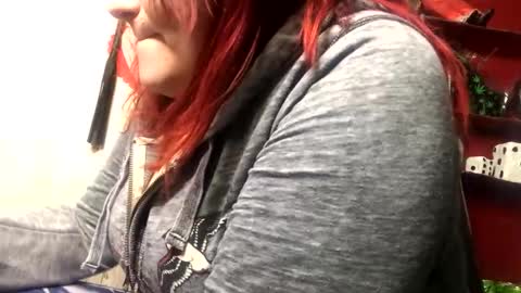 Snapshot of findommefoxi chatting on January 30, 2025, 2:38 am findommefoxi online show from January 30, 2025, 2:38 am