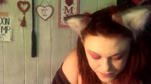 Snapshot of findommefoxi chatting on February 10, 2025, 1:03 am findommefoxi online show from February 10, 2025, 1:03 am