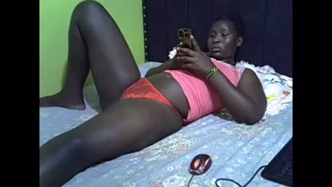 Snapshot of fine_nes chatting on February 14, 2025, 3:00 am fine_nes online show from February 14, 2025, 3:00 am