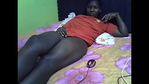 Snapshot of fine_nes chatting on February 20, 2025, 6:28 am fine_nes online show from February 20, 2025, 6:28 am