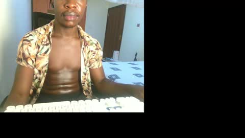 HOT AND SWEET online show from May 4, 2026, 5:20 pm