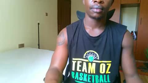 HOT AND SWEET online show from May 9, 2026, 8:19 am