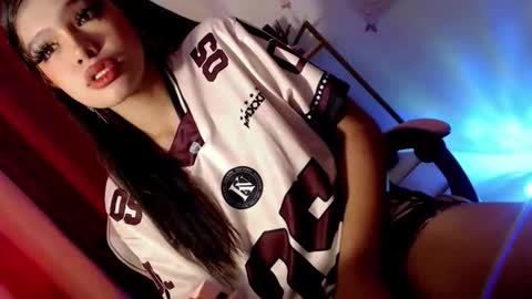 Snapshot of finest_drieax chatting on February 14, 2026, 2:08 am finest_drieax online show from February 14, 2026, 2:08 am