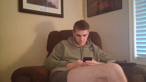 Snapshot of finnabun33 chatting on November 19, 2025, 9:37 pm Jake I am Bicurious online show from November 19, 2025, 9:37 pm