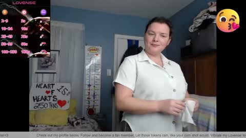 Snapshot of fionna_fineas chatting on February 17, 2026, 4:13 pm Fionna online show from February 17, 2026, 4:13 pm