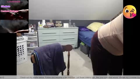 Snapshot of fionna_fineas chatting on March 9, 2026, 12:14 am Fionna online show from March 9, 2026, 12:14 am