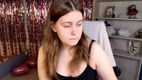 fiora online show from May 31, 2026, 5:59 am