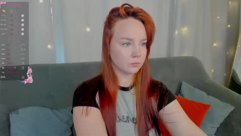 Snapshot of fire_emily chatting on April 6, 2026, 1:14 am fire_emily online show from April 6, 2026, 1:14 am