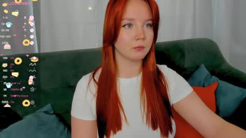 Snapshot of fire_emily chatting on April 12, 2026, 1:32 am fire_emily online show from April 12, 2026, 1:32 am