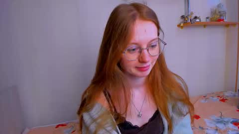 fire_luna online show from January 19, 2026, 8:51 am