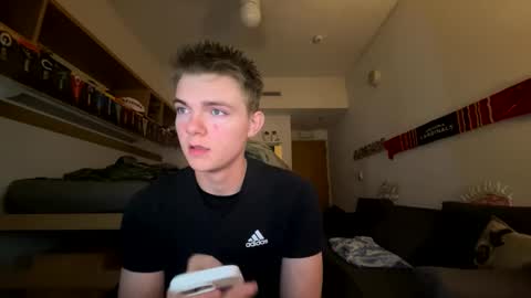 Snapshot of firefly2003 chatting on December 17, 2025, 6:47 pm Firefly online show from December 17, 2025, 6:47 pm