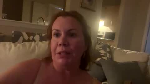 firefly6983 online show from November 6, 2025, 1:39 am