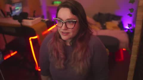 Snapshot of fireproofcuriousity chatting on February 18, 2026, 5:25 am Lio Roxy online show from February 18, 2026, 5:25 am