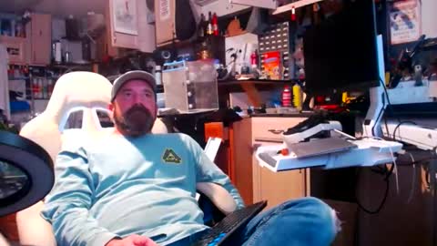 fishyfishy6460 online show from November 13, 2025, 3:49 am