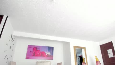 Snapshot of fit_fray chatting on February 14, 2025, 3:58 pm FRAIDER online show from February 14, 2025, 3:58 pm