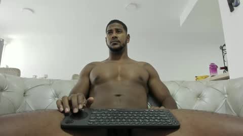 Snapshot of fit_fray chatting on September 10, 2025, 3:56 pm FRAIDER online show from September 10, 2025, 3:56 pm