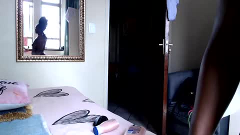 fitblair66_ online show from January 27, 2025, 12:48 pm