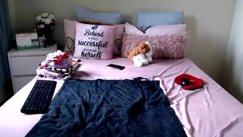 fitblair66_ online show from April 1, 2026, 1:01 pm