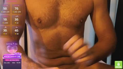 fitguy_84 online show from January 5, 2025, 3:34 pm